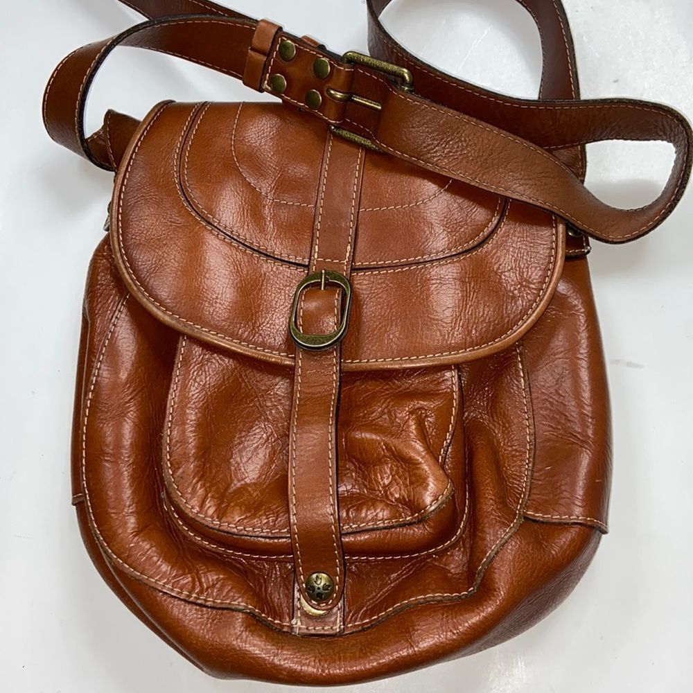 Patricia Nash Barcelona Genuine Leather Autntica Woman Crossbody Bag